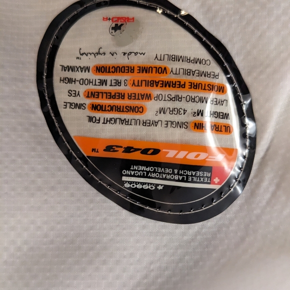 Assos Climarange All Year Round Cycling Shell - Picture 4 of 6